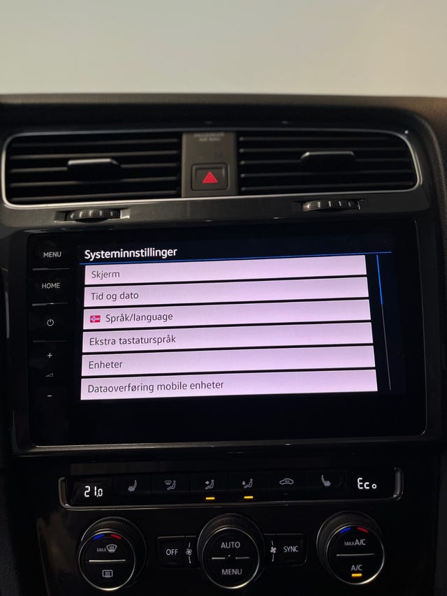 2018 VOLKSWAGEN GOLF - 28
