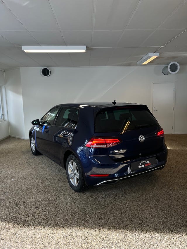 WVWZZZAUZKW901348 2018 VOLKSWAGEN GOLF-4
