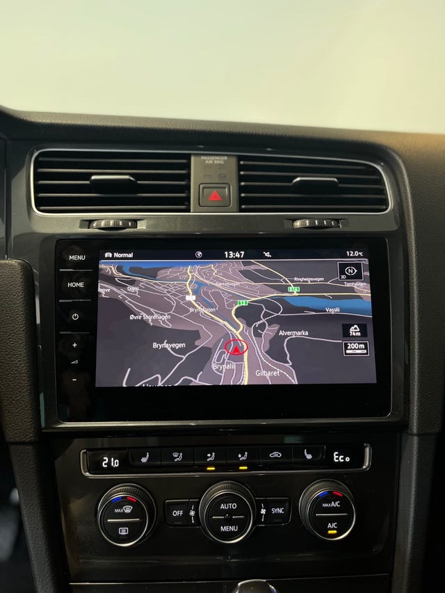 2018 VOLKSWAGEN GOLF - 30