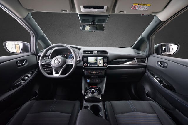 2022 NISSAN LEAF - 17