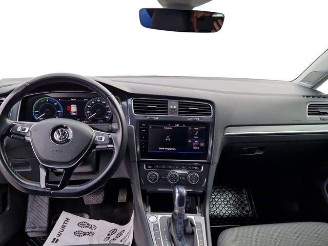 WVWZZZAUZJ8906924 2018 VOLKSWAGEN GOLF-4