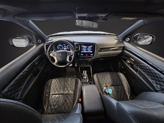 2020 MITSUBISHI OUTLANDER - 13