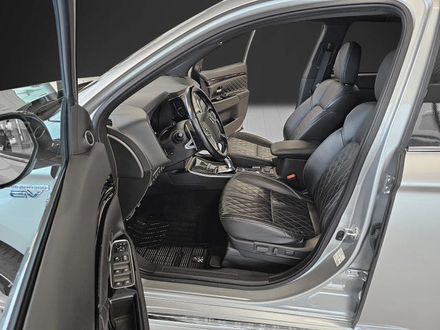 2020 MITSUBISHI OUTLANDER - 8