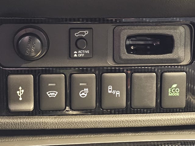 2020 MITSUBISHI OUTLANDER - 24