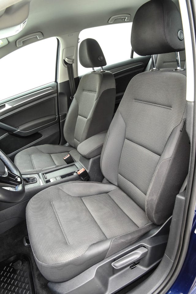 2019 VOLKSWAGEN GOLF - 15