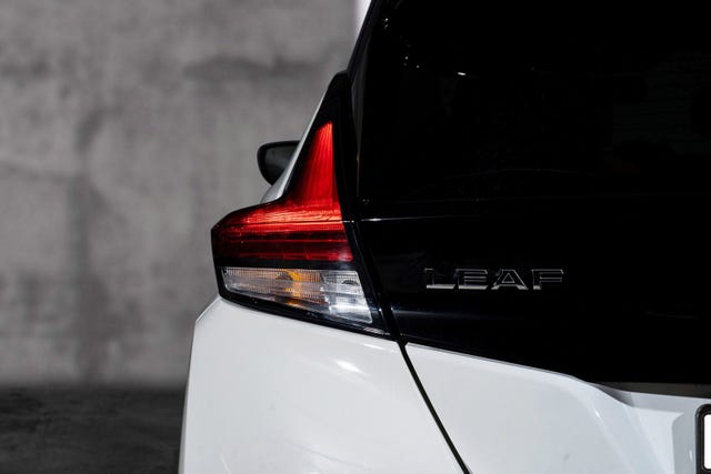 2020 NISSAN LEAF - 8