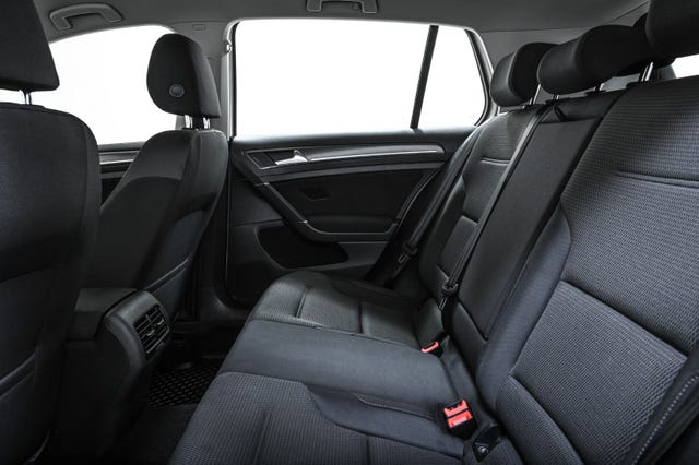 2019 VOLKSWAGEN GOLF - 17