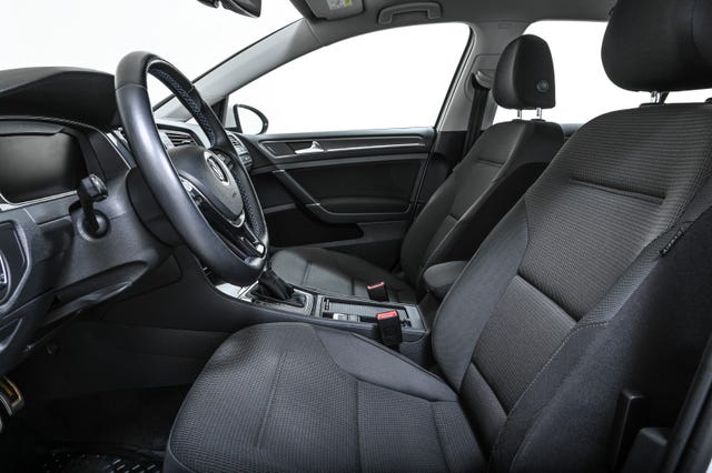 2019 VOLKSWAGEN GOLF - 15