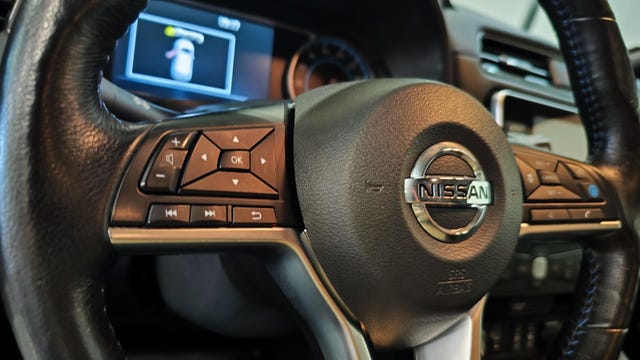 2020 NISSAN LEAF - 15