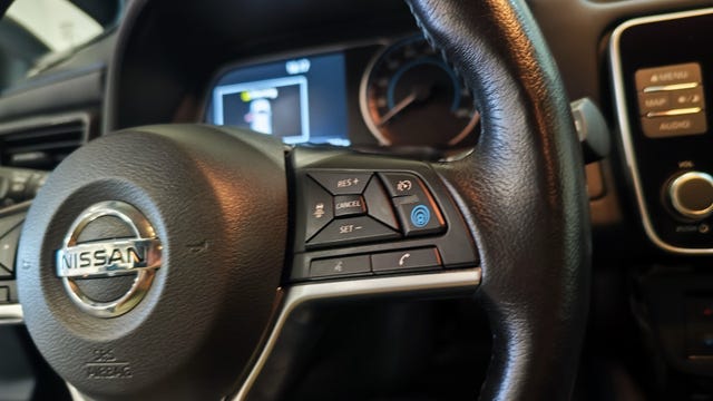 2020 NISSAN LEAF - 16