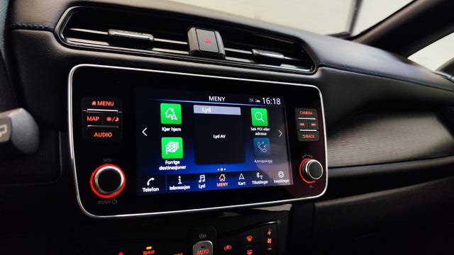 2020 NISSAN LEAF - 17
