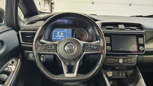 2020 NISSAN LEAF - 13