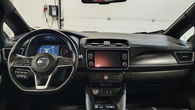 2020 NISSAN LEAF - 12