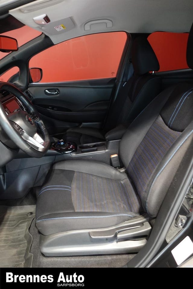 2020 NISSAN LEAF - 10