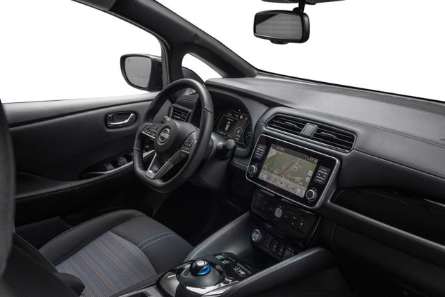 2022 NISSAN LEAF - 21