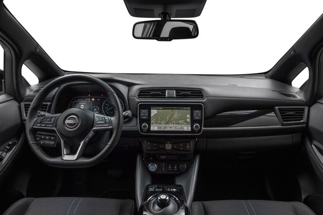 2022 NISSAN LEAF - 12