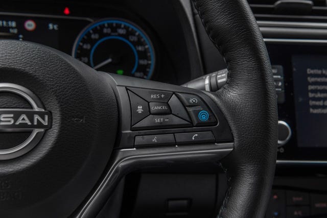 2022 NISSAN LEAF - 15
