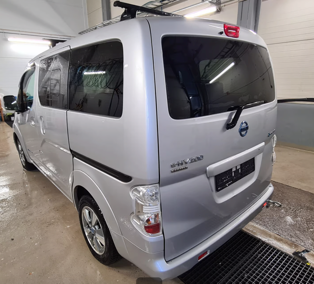 VSKTAAME0U0601788 2018 NISSAN E-NV200-4