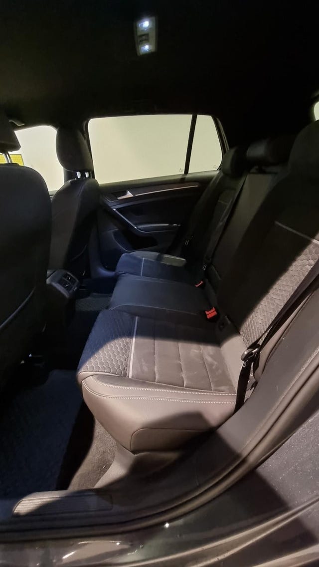 2018 VOLKSWAGEN GOLF - 11