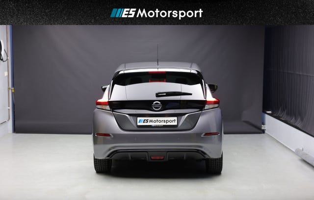 2018 NISSAN LEAF - 10