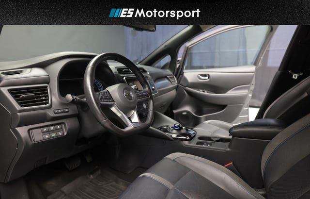 2018 NISSAN LEAF - 13