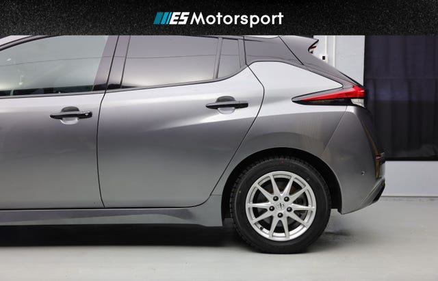 SJNFAAZE1U0023781 2018 NISSAN LEAF-3