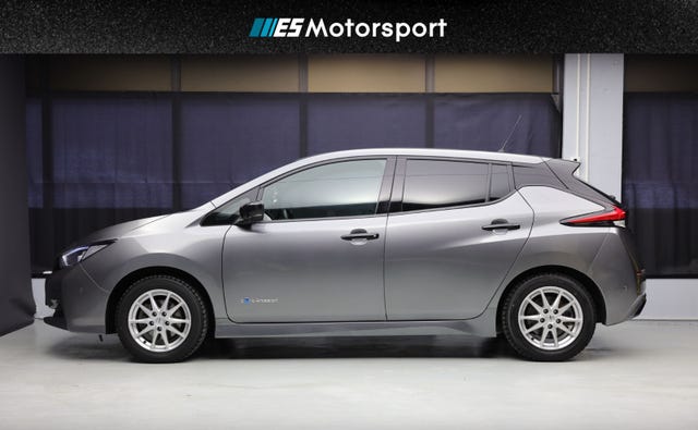 SJNFAAZE1U0023781 2018 NISSAN LEAF-1
