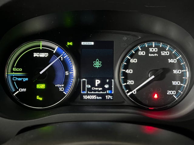 2020 MITSUBISHI OUTLANDER - 29