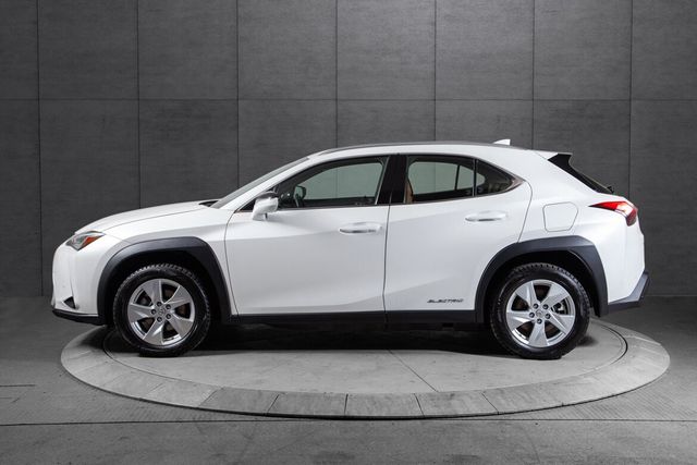 JTHAABBHX02008934 2022 LEXUS UX-1