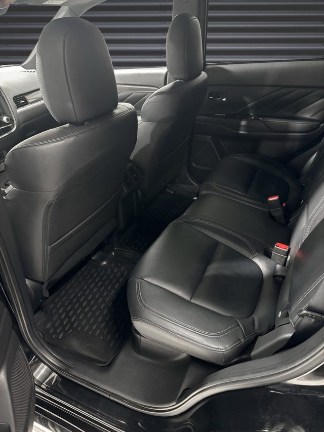 2020 MITSUBISHI OUTLANDER - 13