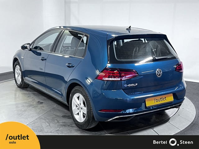 WVWZZZAUZJW903721 2018 VOLKSWAGEN GOLF-1