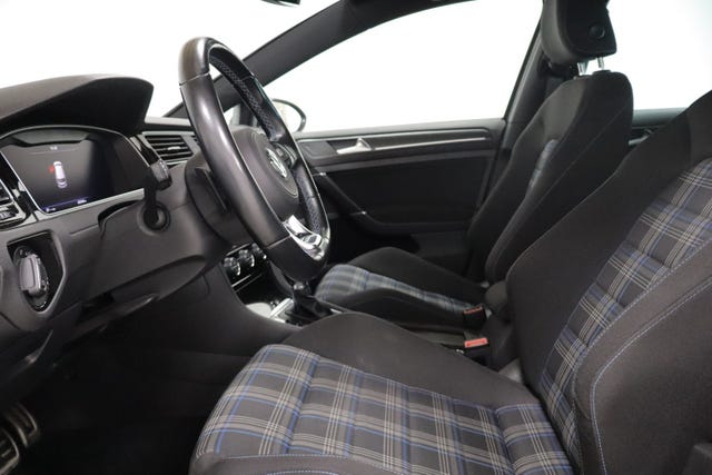 2018 VOLKSWAGEN GOLF - 8