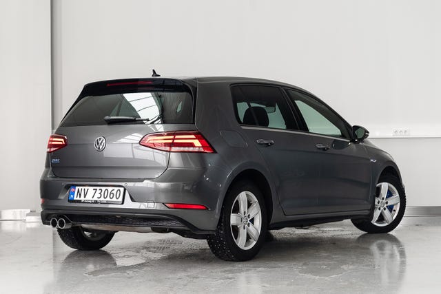 WVWZZZAUZJW800865 2018 VOLKSWAGEN GOLF-5