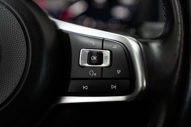 2018 VOLKSWAGEN GOLF - 18