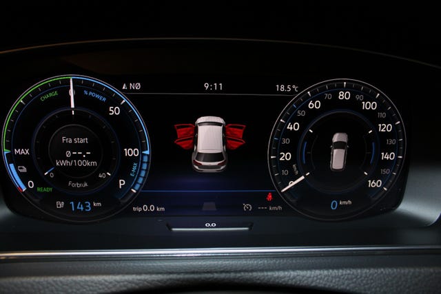 2019 VOLKSWAGEN GOLF - 16