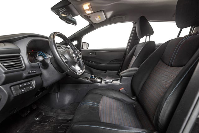 2018 NISSAN LEAF - 12