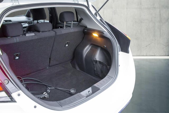 2018 NISSAN LEAF - 17