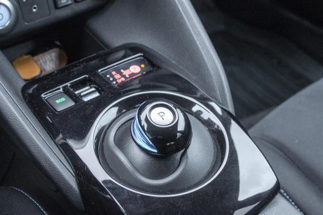 2018 NISSAN LEAF - 15
