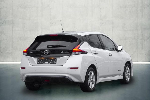 SJNFAAZE1U0000296 2018 NISSAN LEAF-4
