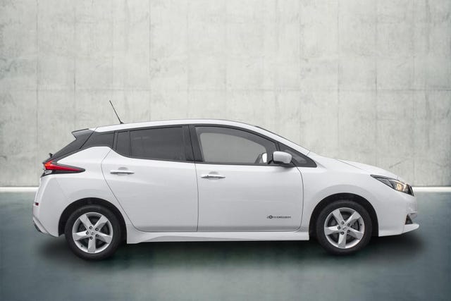 SJNFAAZE1U0000296 2018 NISSAN LEAF-5