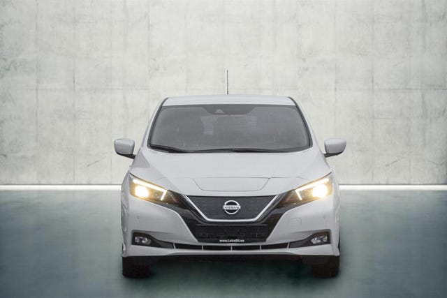 2018 NISSAN LEAF - 8