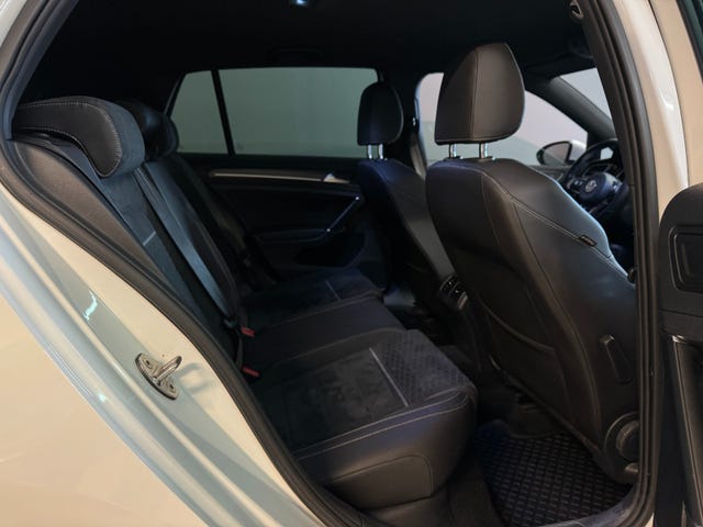 2018 VOLKSWAGEN GOLF - 10