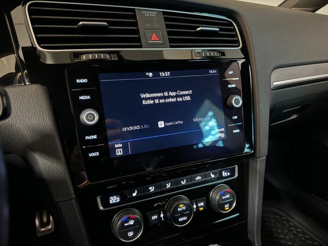 2018 VOLKSWAGEN GOLF - 19