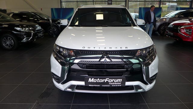 JMBXDGG3WLZ022097 2020 MITSUBISHI OUTLANDER-4