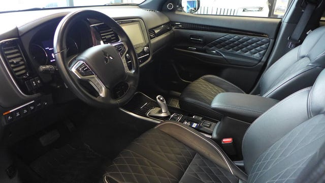 2020 MITSUBISHI OUTLANDER - 9