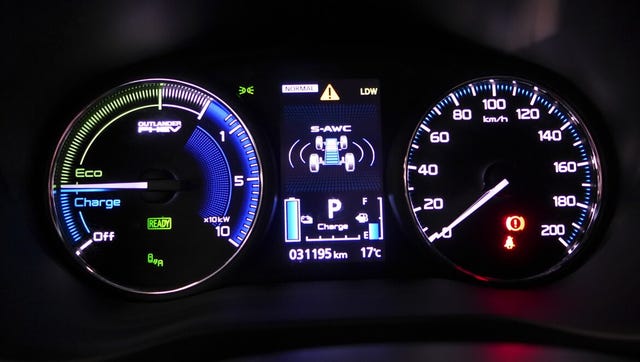 2020 MITSUBISHI OUTLANDER - 11