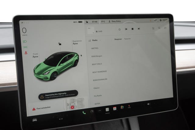 2022 TESLA MODEL 3 - 13