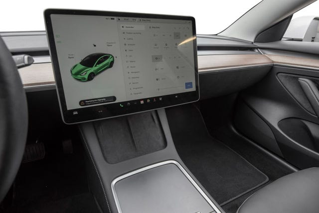 2022 TESLA MODEL 3 - 11