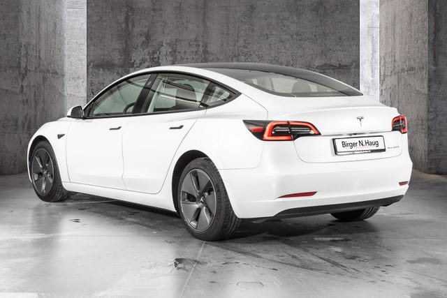 LRW3E7EK1NC490887 2022 TESLA MODEL 3-5