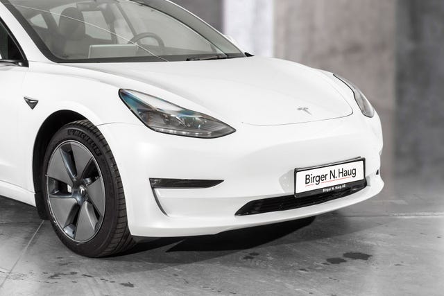 LRW3E7EK1NC490887 2022 TESLA MODEL 3-1